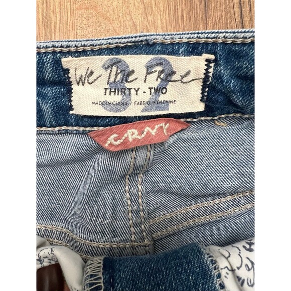We The Free People‎ Women's High Rise Denim Shorts Distressed Button Fly Size 32 - Picture 3 of 9